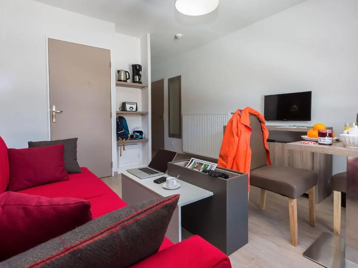 Apartment On Slopes In Extensive Paradiski La Plagne-Tarentaise